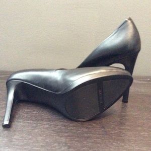 nine west vanorah platform pump